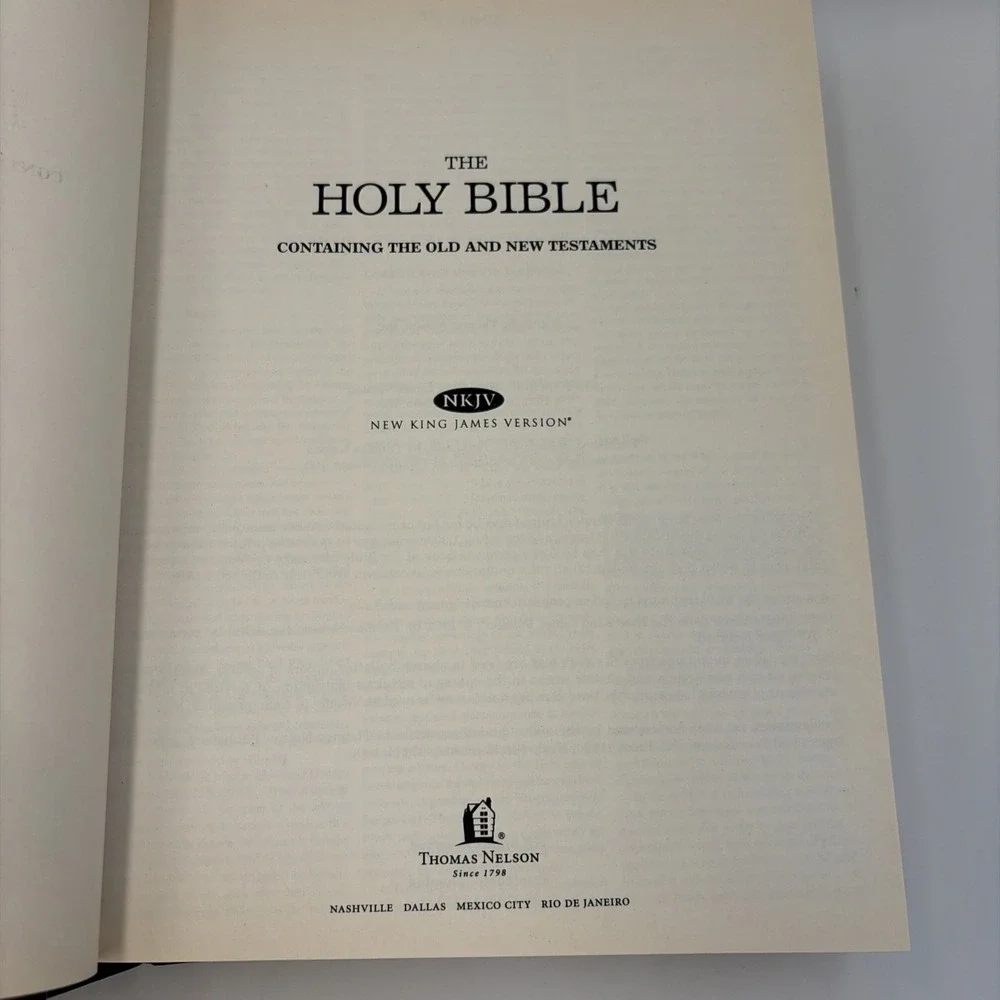 VTG Holy Bible 2002 NKJV  Thomas Kinkade Painter Of Light New King James Version